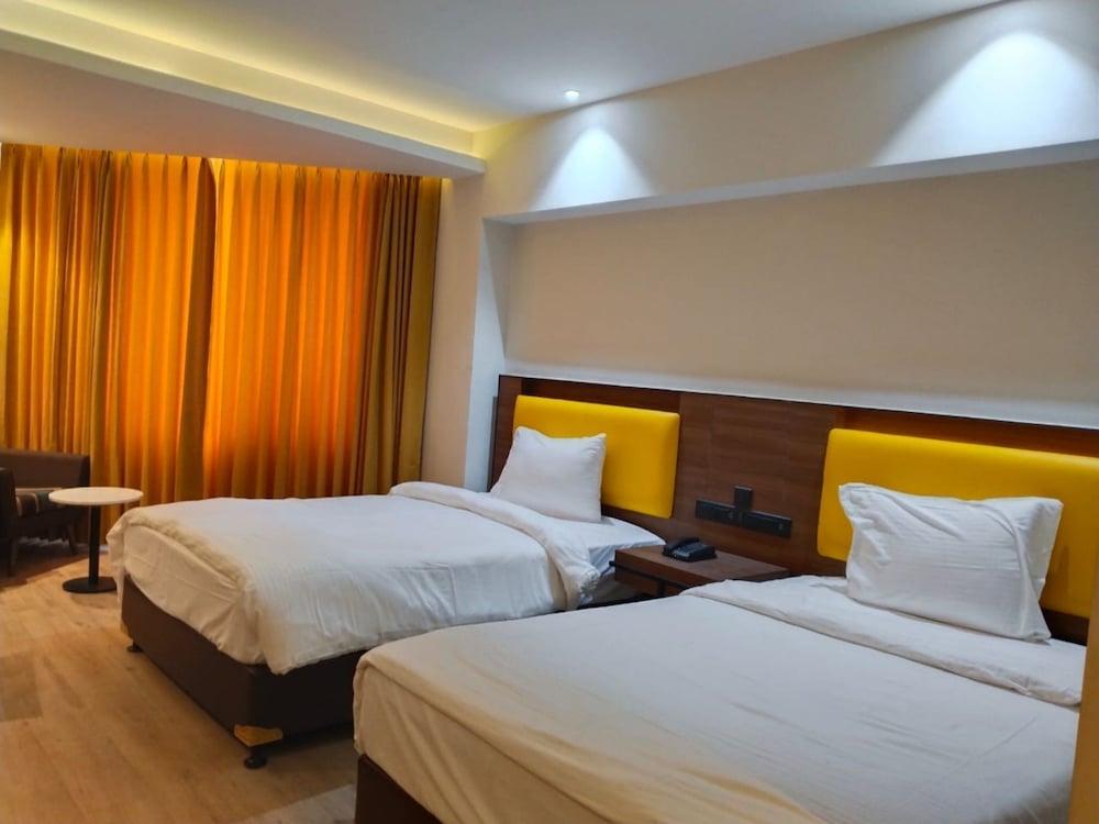 Amarpreet, Chhatrapati Sambhajinagar - Am Hotel Kollection Aurangabad  Ngoại thất bức ảnh