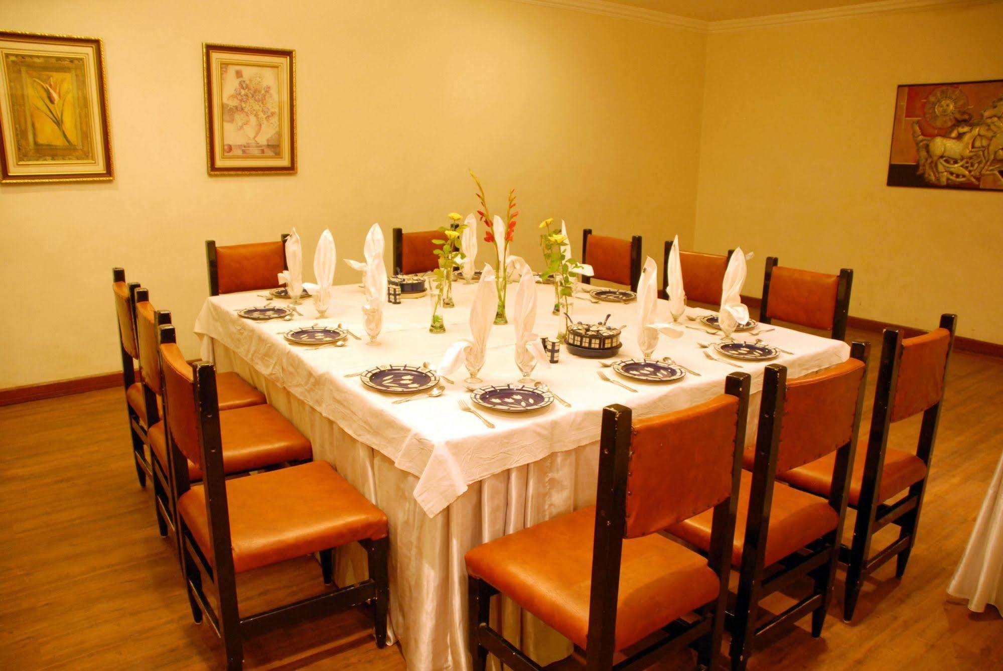 Amarpreet, Chhatrapati Sambhajinagar - Am Hotel Kollection Aurangabad  Ngoại thất bức ảnh